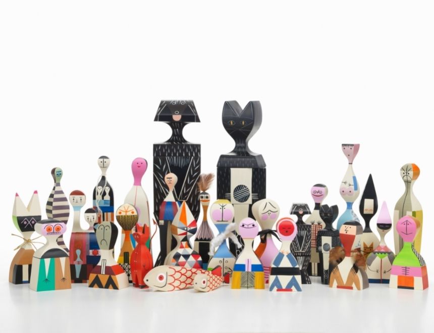 Wooden Dolls Group